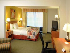 La Quinta Inn And Suites Springfield Airport Plaza , MO 65803 near Springfield-branson National Airport View Point 6
