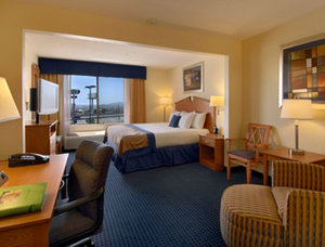 Holiday Inn El Paso Airport , TX 79925 near El Paso International Airport View Point 10