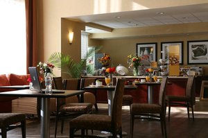 Hampton Inn And Suites Oakland Airport Alameda , CA 94502 near Oakland International Airport View Point 5