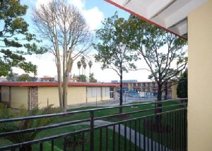 Econo Lodge Inn & Suites Oakland Airport , CA 94621 near Oakland International Airport View Point 7