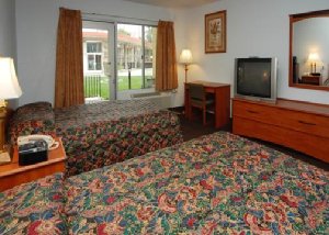Econo Lodge Inn & Suites Oakland Airport , CA 94621 near Oakland International Airport View Point 9
