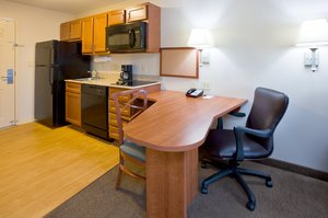 Candlewood Suites Milwaukee Airport - Oak Creek , WI 53154 near General Mitchell International Airport View Point 6