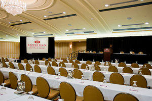 Crowne Plaza Louisville-Arpt Ky Expo Ctr , KY 40209 near Louisville International Airport (standiford Field) View Point 7