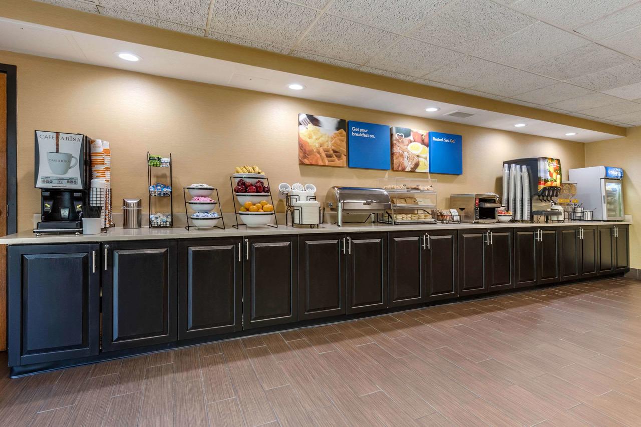 Suburban Studios Arlington Heights - Elk Grove , IL 60005 near Ohare International Airport View Point 9