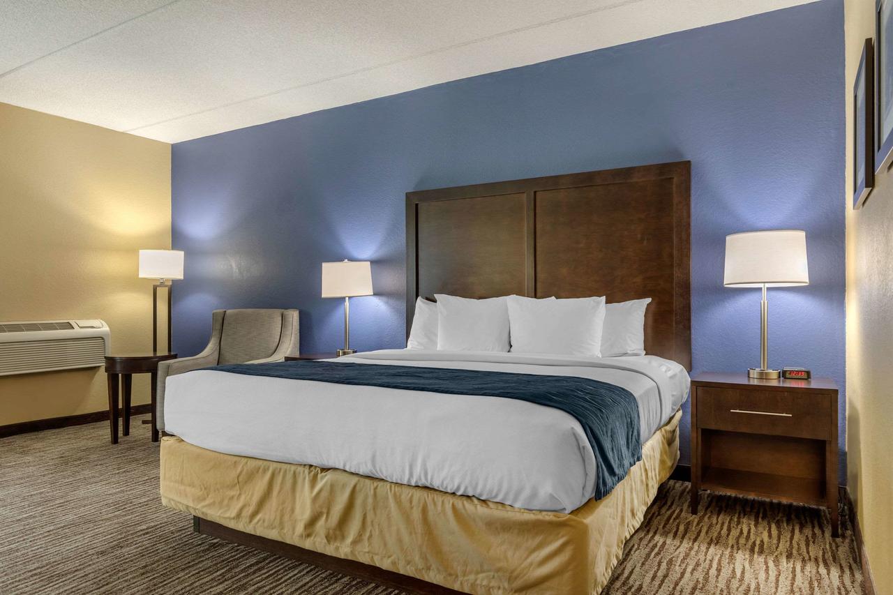 Suburban Studios Arlington Heights - Elk Grove , IL 60005 near Ohare International Airport View Point 3