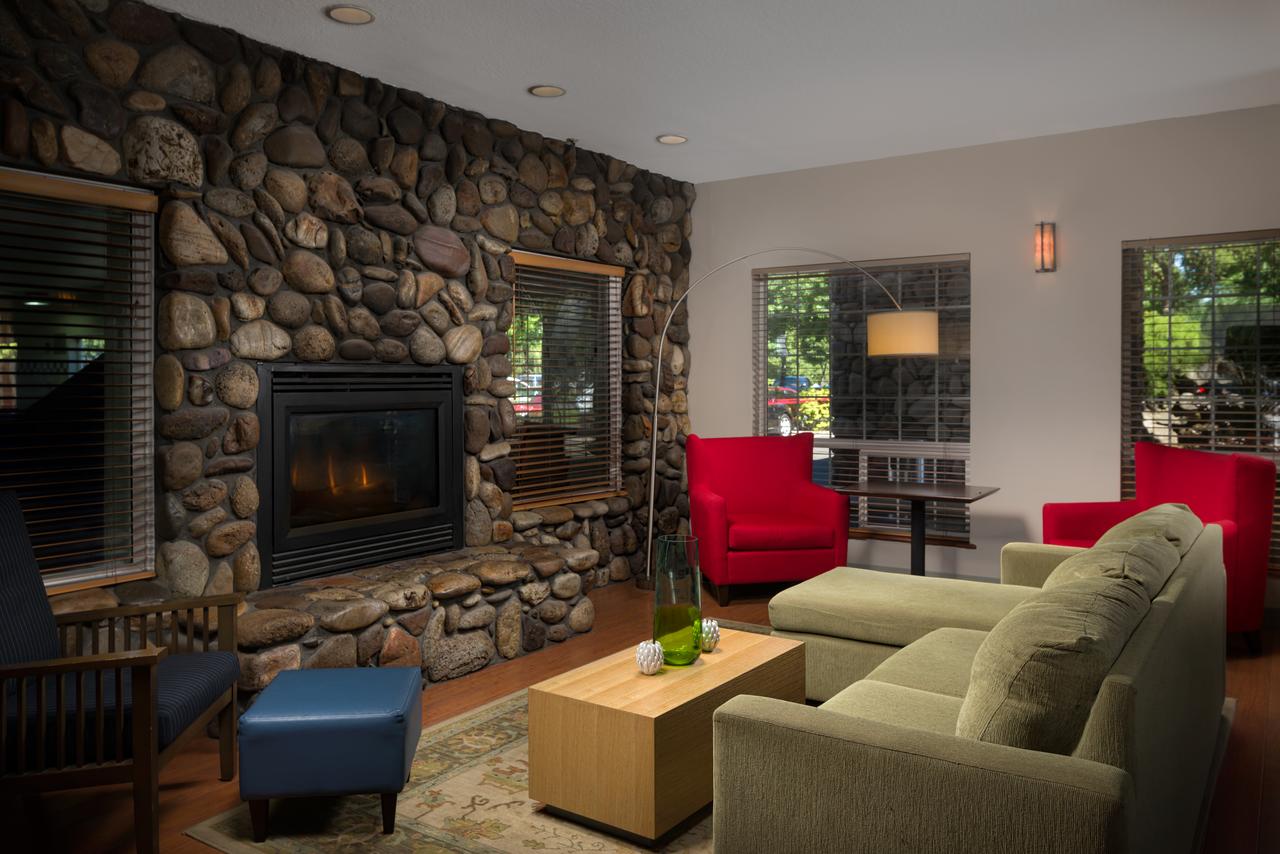 Country Inn and Suites by Radisson Portland Airport , OR 97218 near Portland International Airport View Point 4