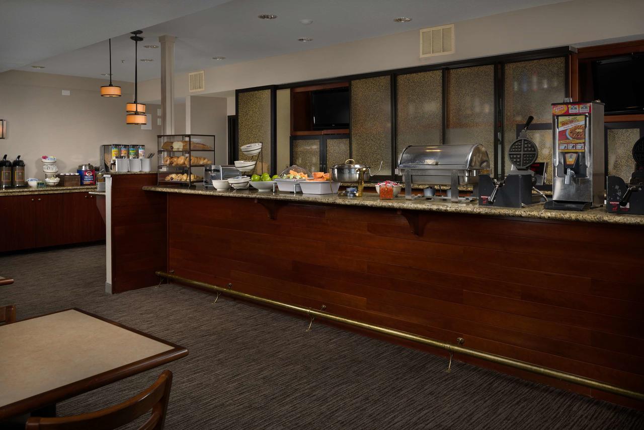 Country Inn and Suites by Radisson Portland Airport , OR 97218 near Portland International Airport View Point 9