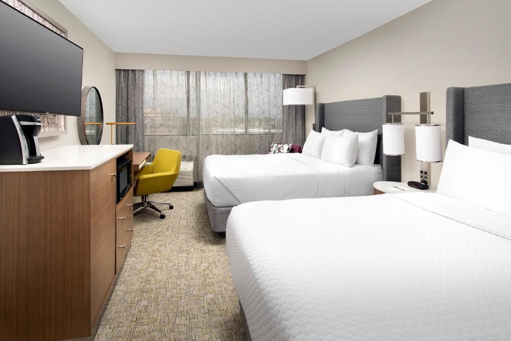 Crowne Plaza  Hotels and Resorts , Texas 78209 near San Antonio International Airport View Point 3