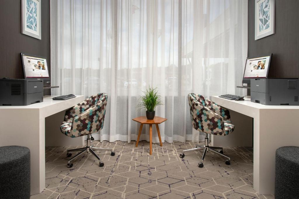 Crowne Plaza  Hotels and Resorts , Texas 78209 near San Antonio International Airport View Point 4