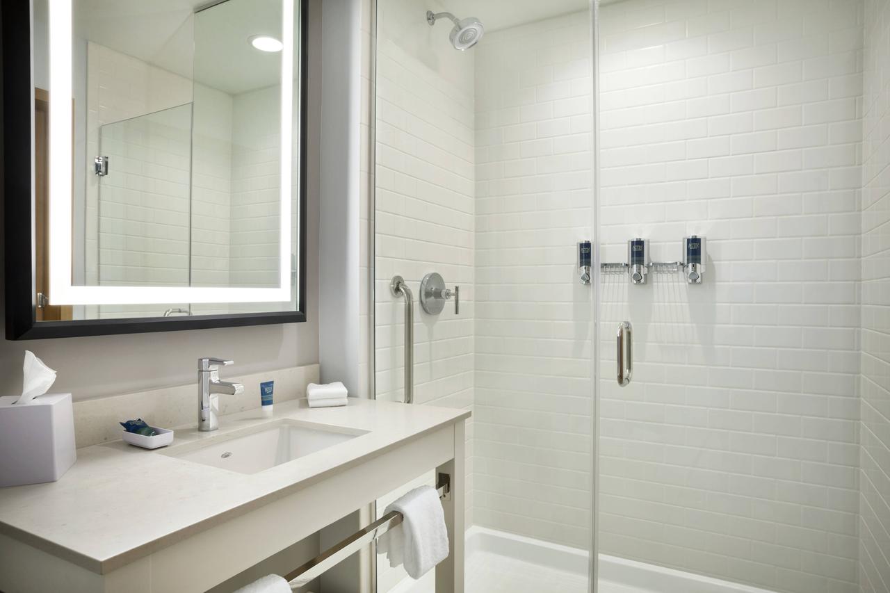 Four Points by Sheraton Miami Airport , Fl 33122 near Miami International Airport View Point 7