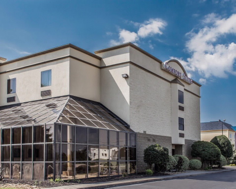 Comfort Suites Airport Alcoa , TN 37701 near Mcghee Tyson Airport View Point 2