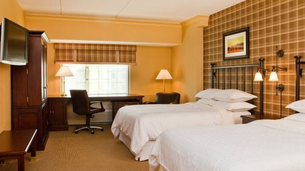 Sheraton Baltimore Washington Airport Hotel , Maryland 21090 near Baltimore-washington International Thurgood Marshall Airport View Point 3