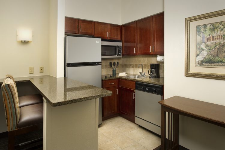 Staybridge Suites Baltimore Bwi Airport , Baltimore 21090 near Baltimore-washington International Thurgood Marshall Airport View Point 5