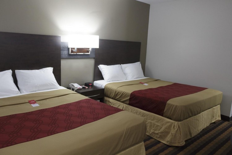Econo Lodge Airport - Milwaukee , WI 53221 near General Mitchell International Airport View Point 5