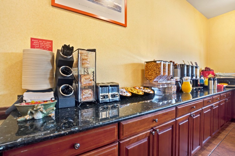 Ramada Tukwila Southcenter Hotel , WA 98188 near Seattle-tacoma International Airport View Point 3