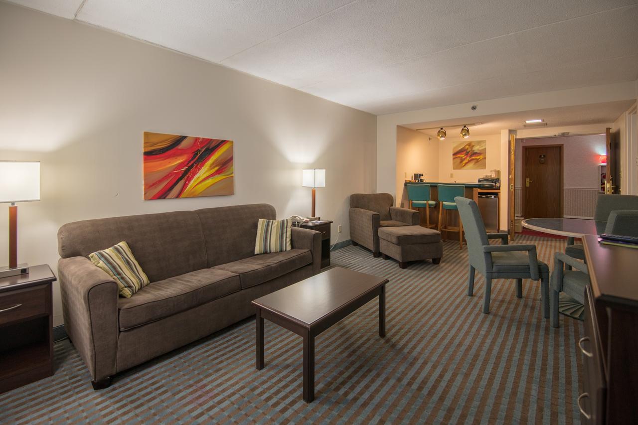 Ramada Hotel & Convention Center  , IA 52404 near The Eastern Iowa Airport View Point 4