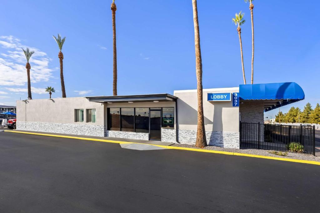 Surestay Hotel by BEST WESTERN Phoenix Airport , AZ 85008 near Sky Harbor International Airport View Point 10