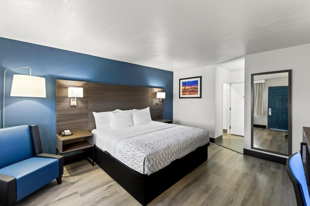 Surestay Hotel by BEST WESTERN Phoenix Airport , AZ 85008 near Sky Harbor International Airport View Point 2