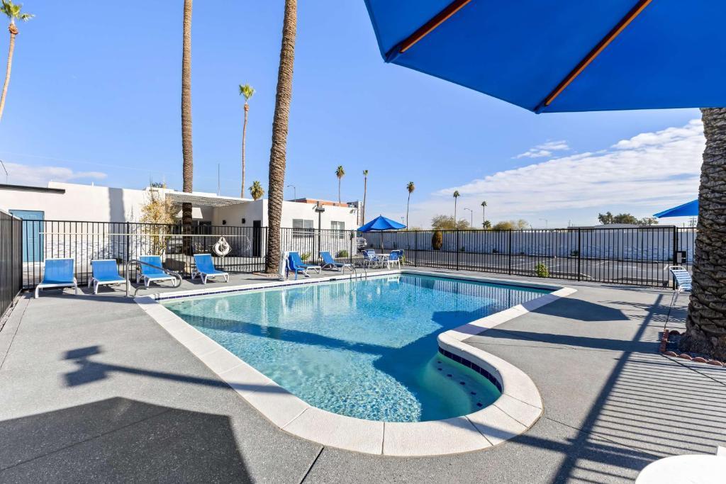 Surestay Hotel by BEST WESTERN Phoenix Airport , AZ 85008 near Sky Harbor International Airport View Point 9
