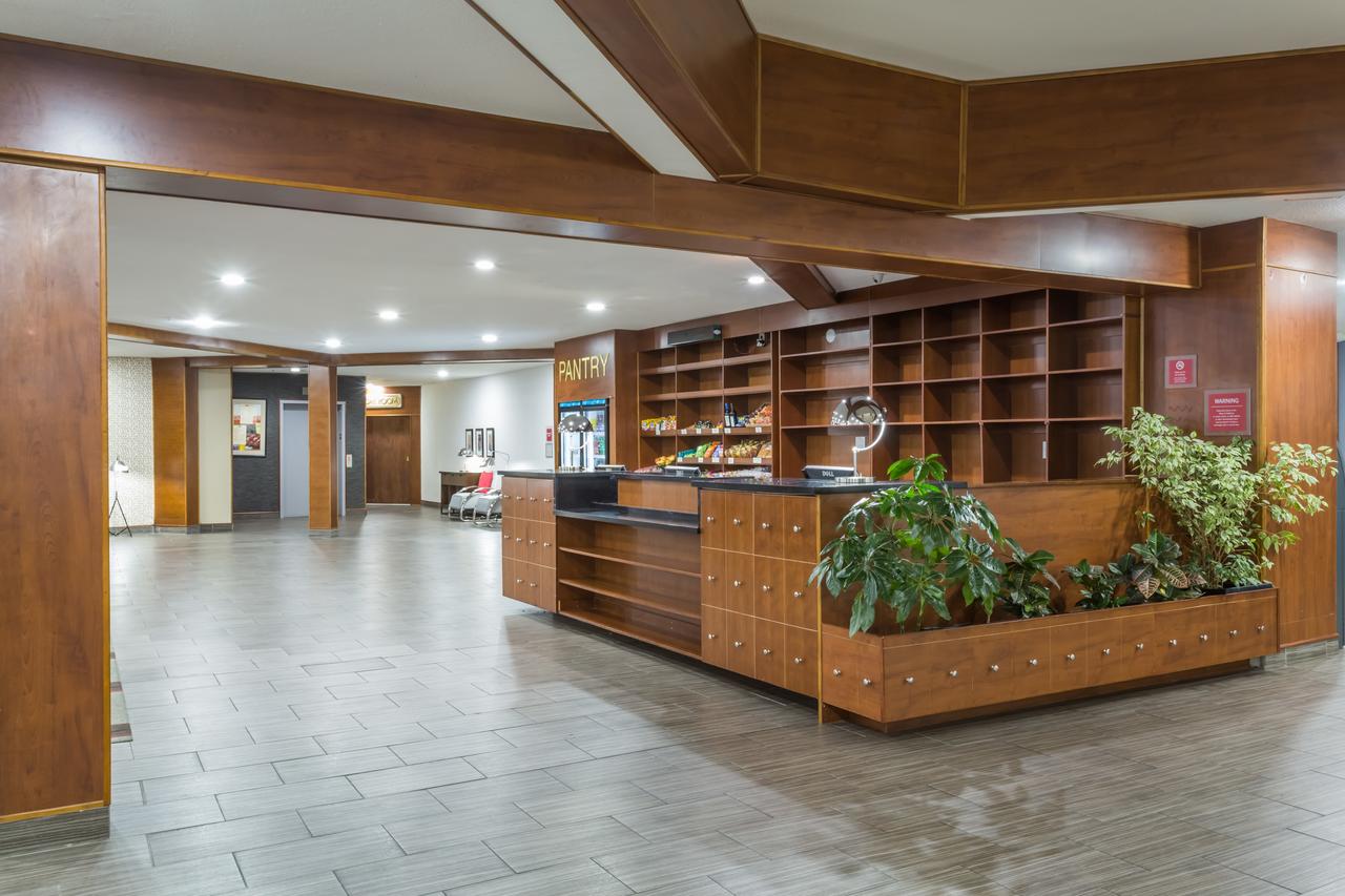 Wyndham Garden Silicone Valley , CA 95138 near Norman Y. Mineta San Jose Intl Airport View Point 5