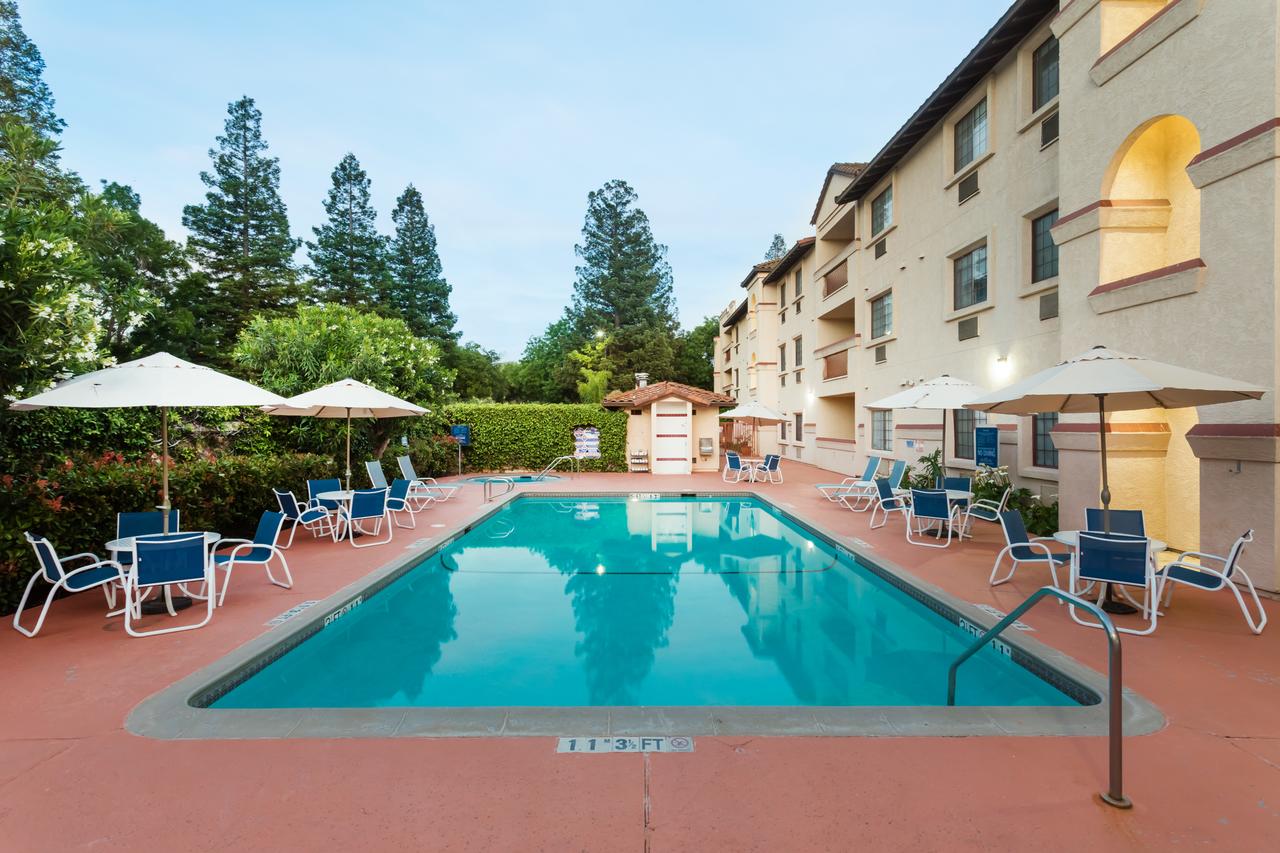 Wyndham Garden Silicone Valley , CA 95138 near Norman Y. Mineta San Jose Intl Airport View Point 9