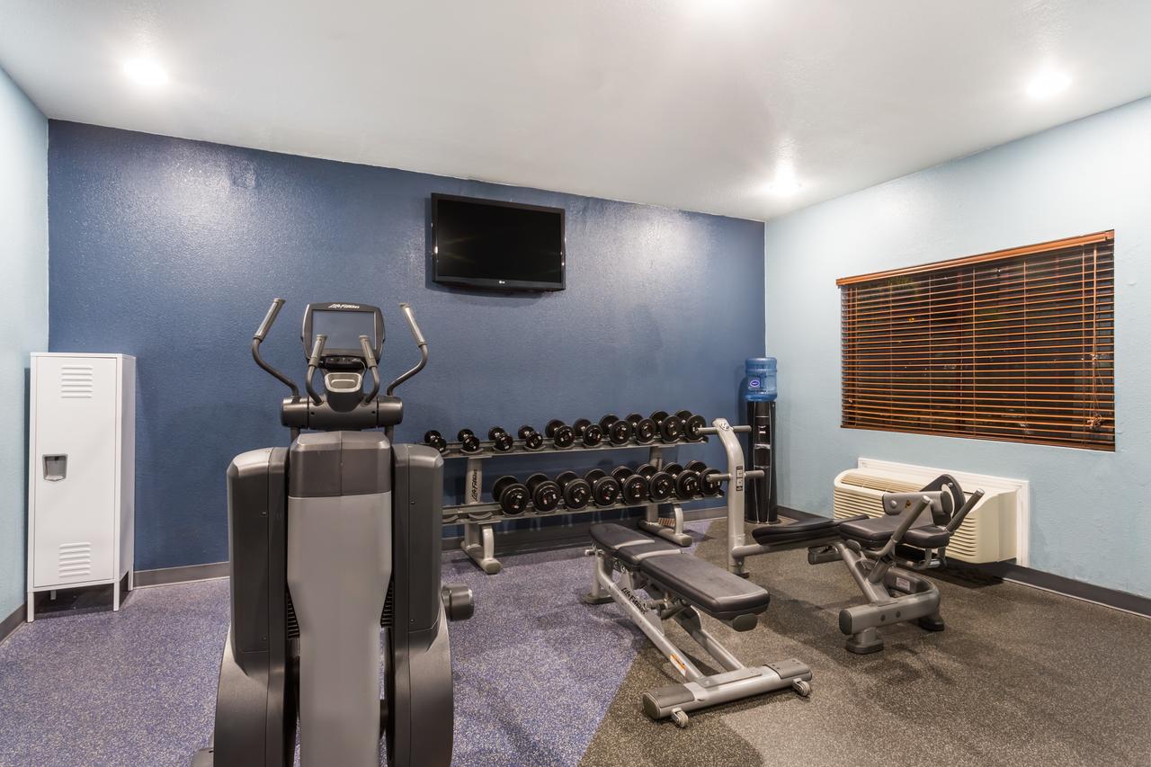 Wyndham Garden Silicone Valley , CA 95138 near Norman Y. Mineta San Jose Intl Airport View Point 8
