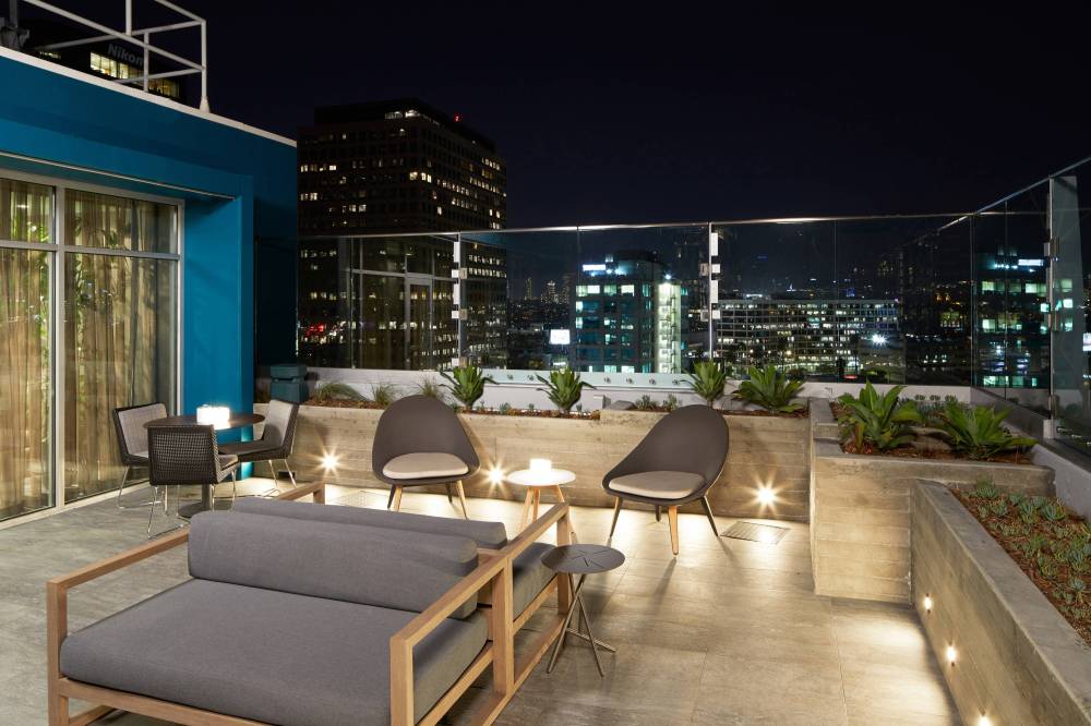 Ac Hotel By Marriott Beverly Hills 9