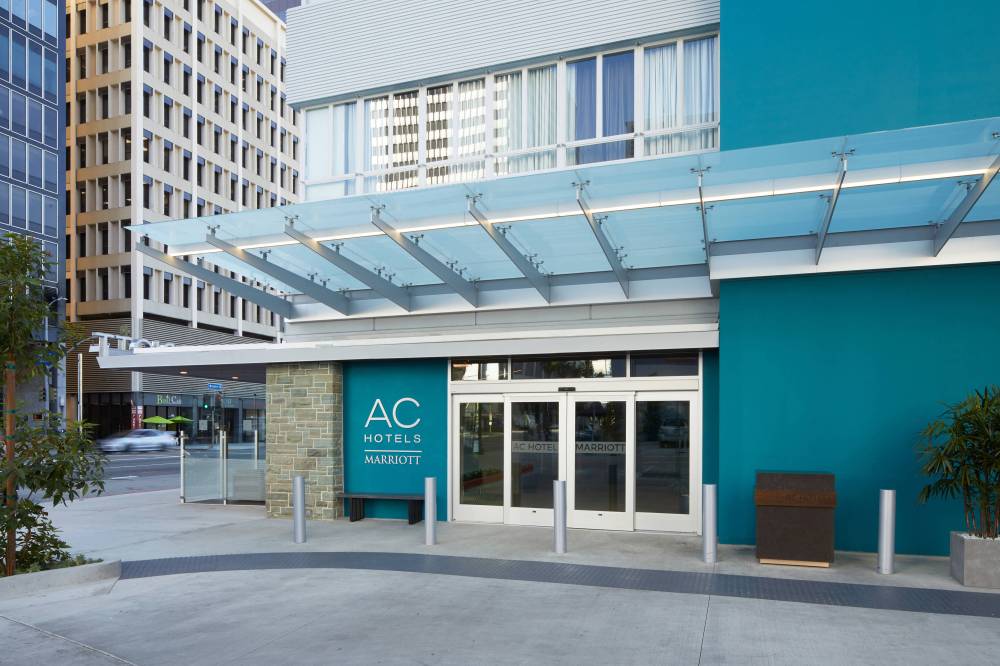 Ac Hotel By Marriott Beverly Hills 4
