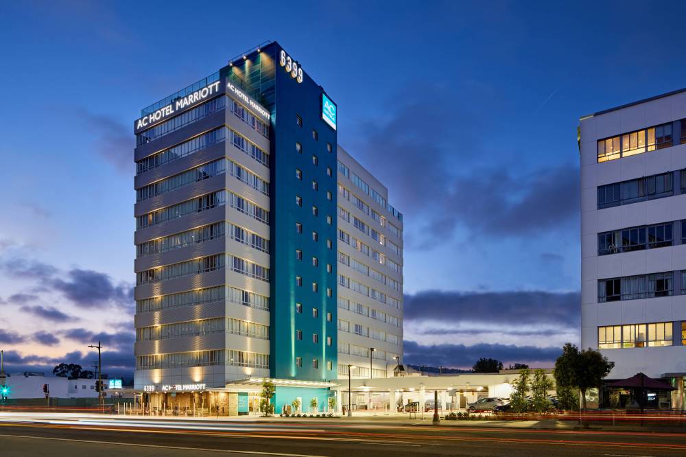 Ac Hotel By Marriott Beverly Hills 3