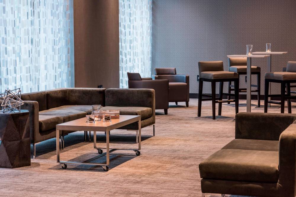 Ac Hotel By Marriott Boston North 10