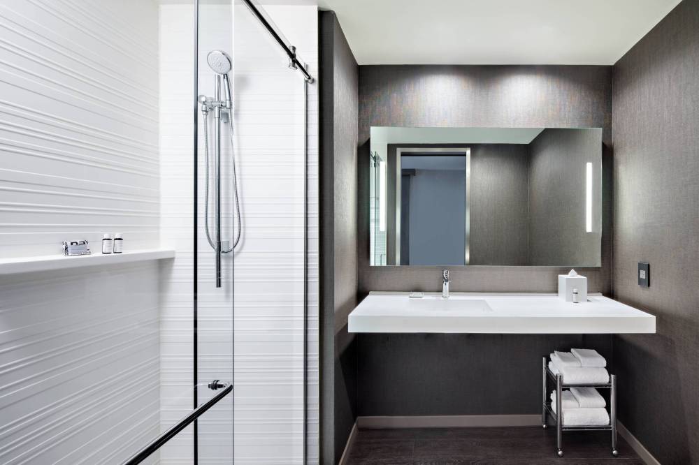Ac Hotel By Marriott Grand Rapids Downtown 2