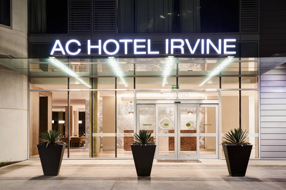 Ac Hotel By Marriott Irvine 5