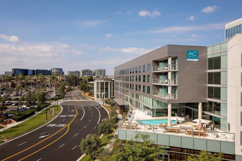 Ac Hotel By Marriott Irvine 3