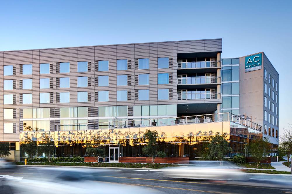Ac Hotel By Marriott Irvine 4