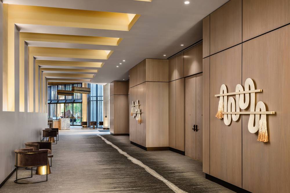 Ac Hotel By Marriott Phoenix Downtown 9