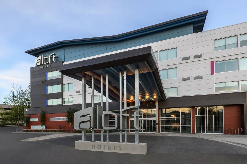 Aloft Anchorage 4