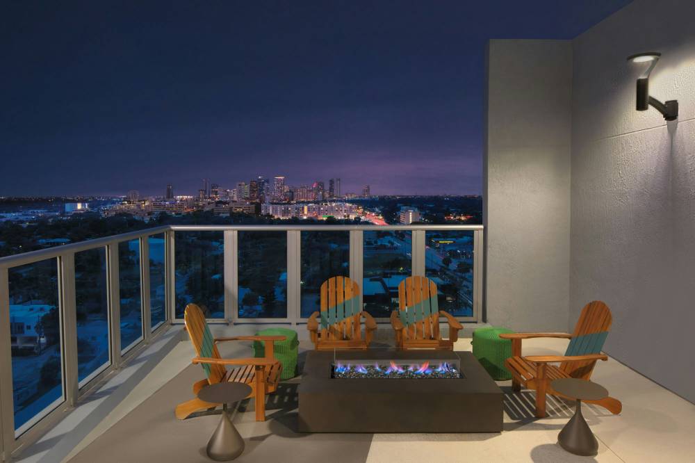 Aloft Fort Lauderdale Airport 4