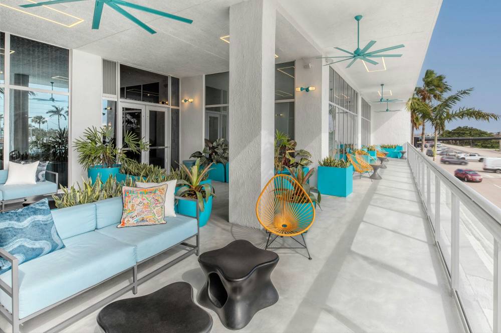 Aloft Fort Lauderdale Airport 6