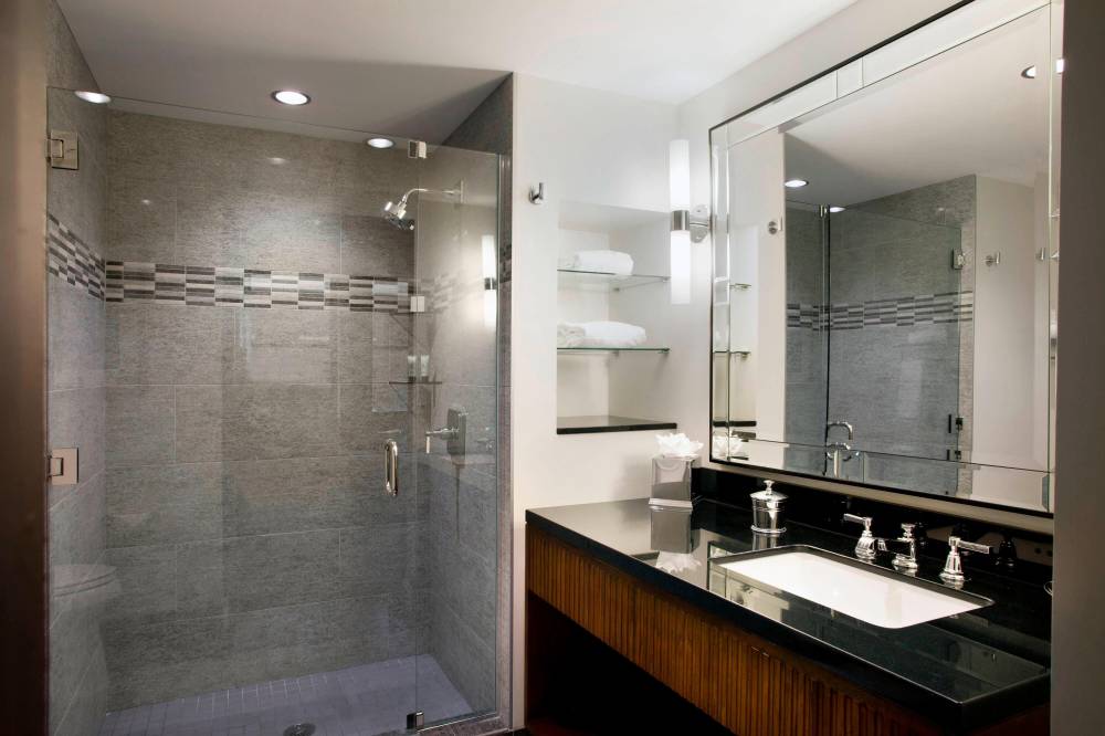 Executive King - Bathroom