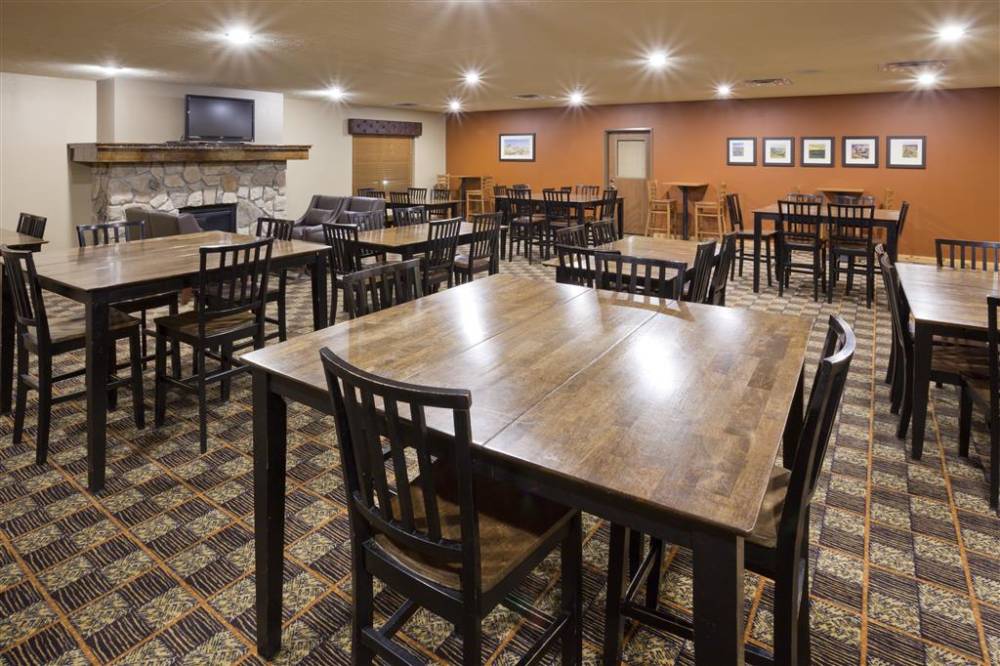Americinn By Wyndham Fargo Medical Center 4