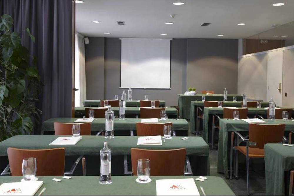 Aparthotel Atenea Barcelona 6