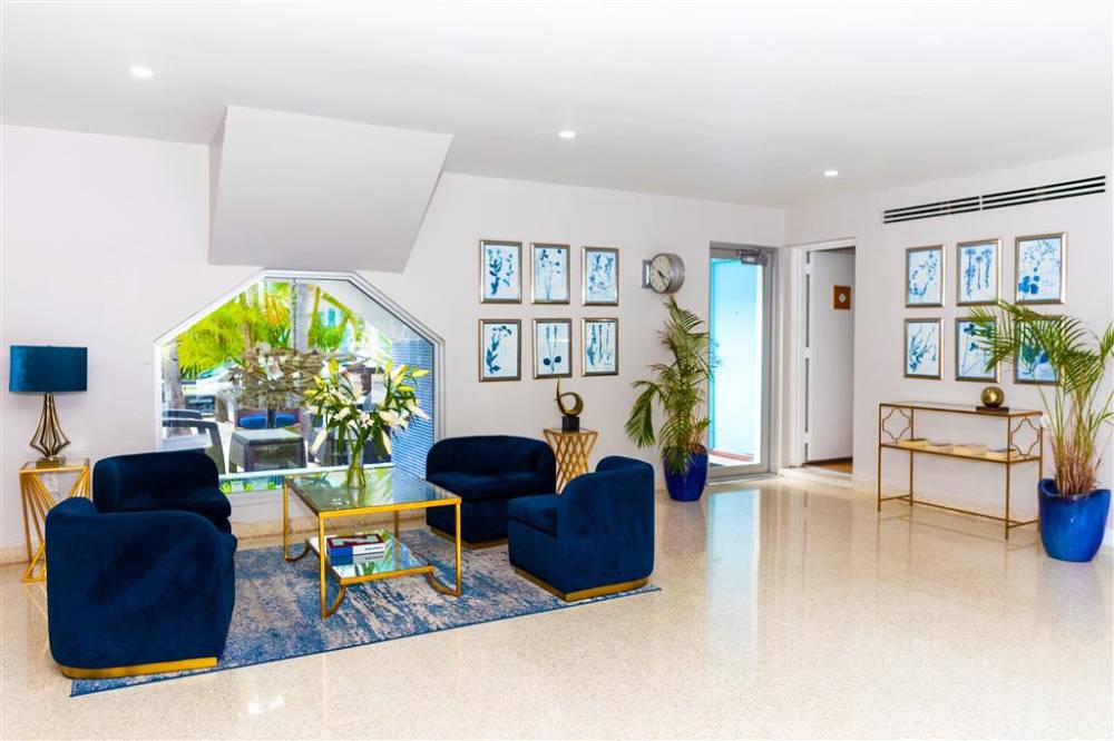 Aqua Hotel And Suites 3