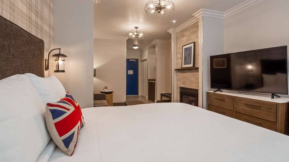 Aristocrat Hotel, Bw Signature Collection 8