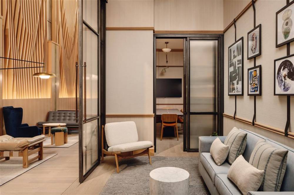 Arlo Midtown 2