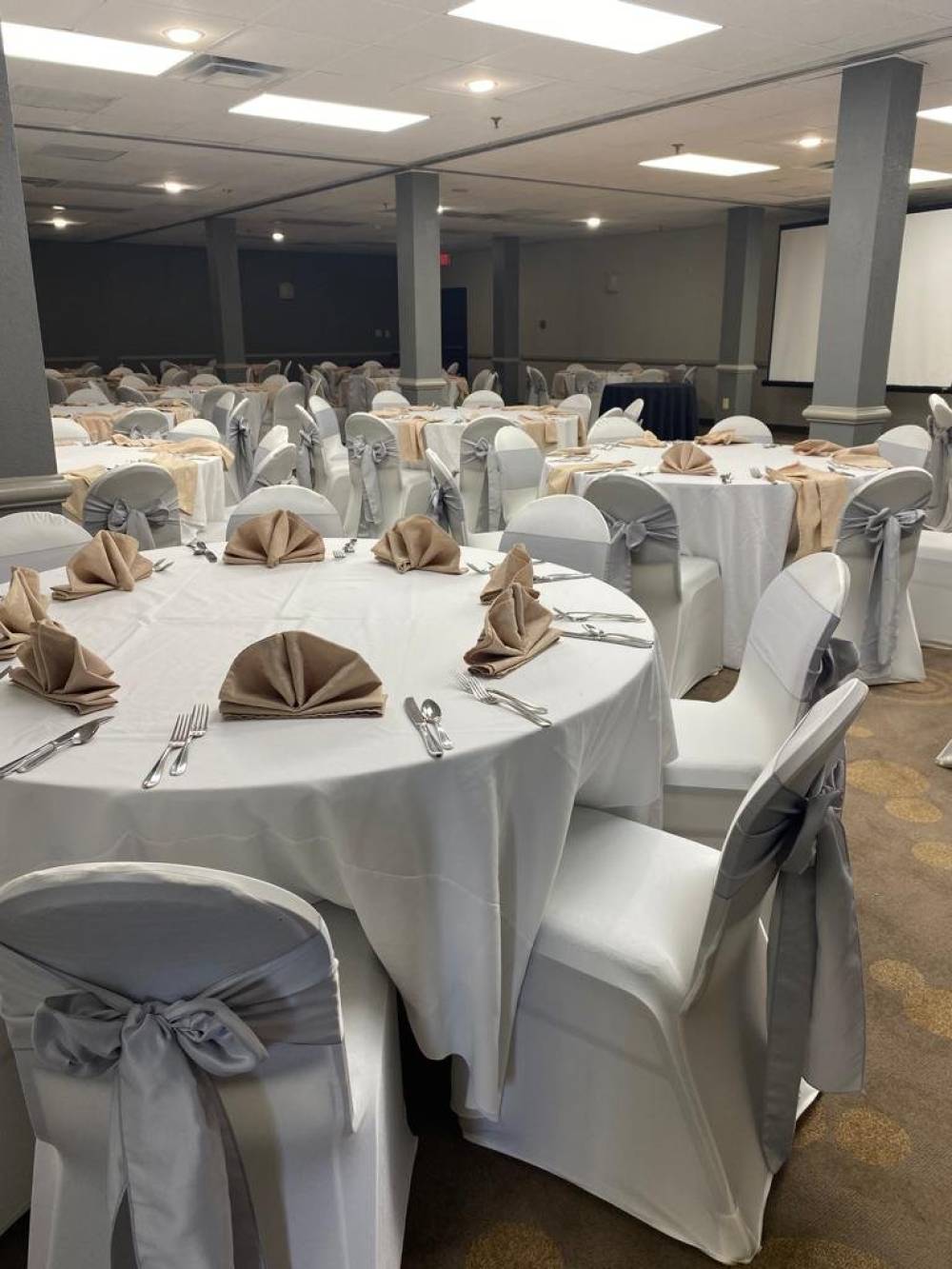 Atrium Hotel And Suites 6