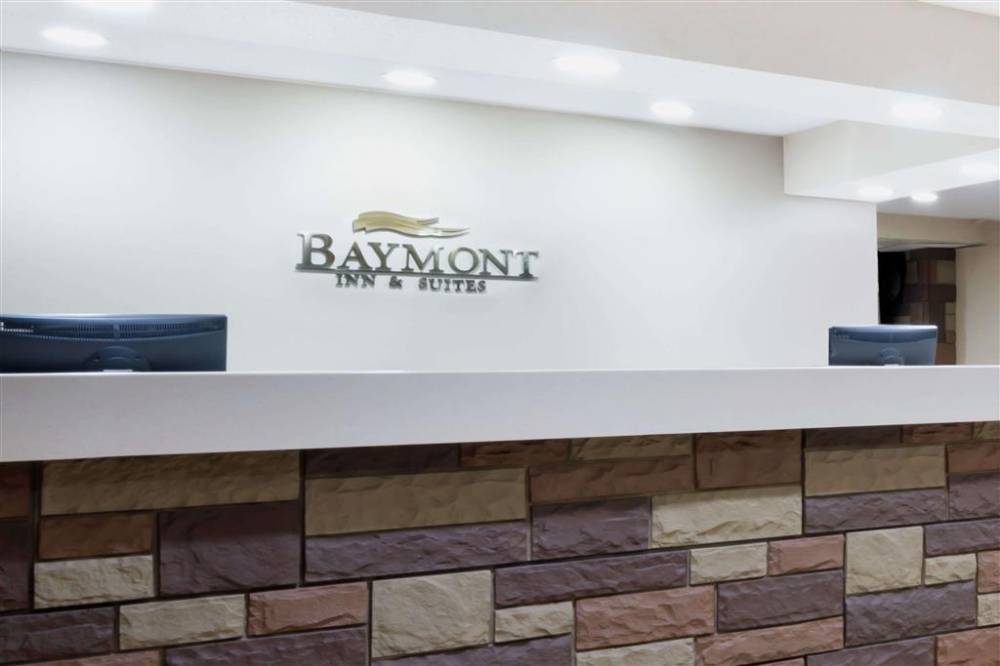 Baymont By Wyndham Columbus/rickenbacker 3