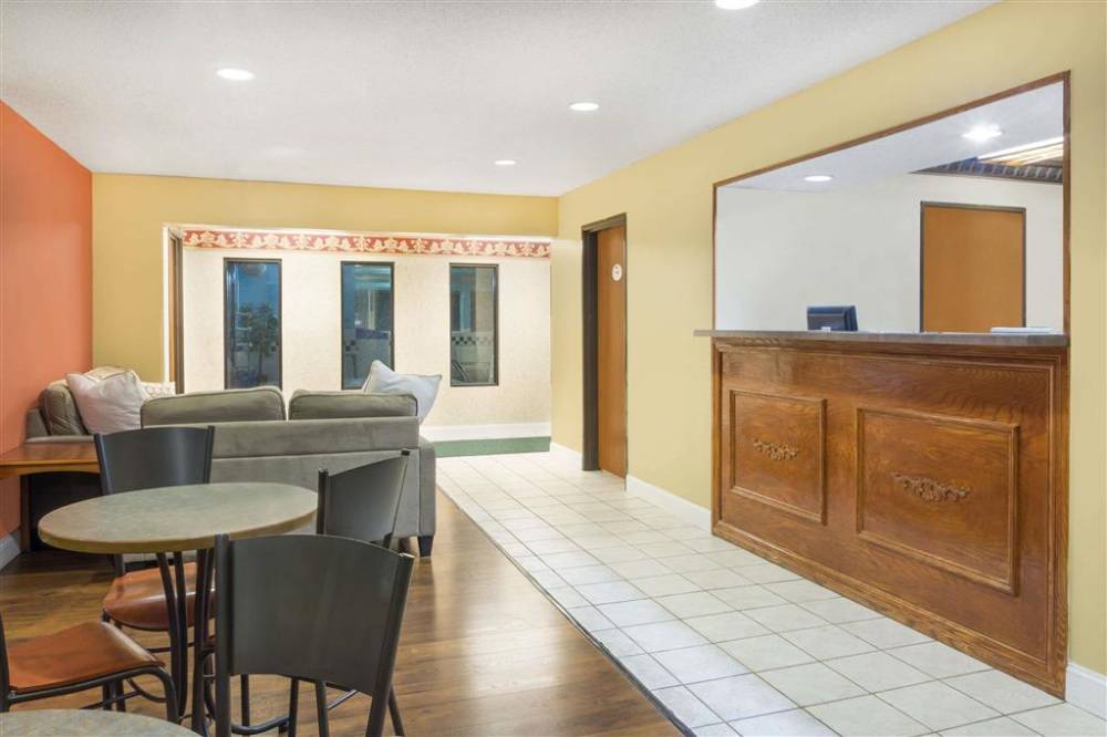 Baymont By Wyndham Huber Heights Dayton 3