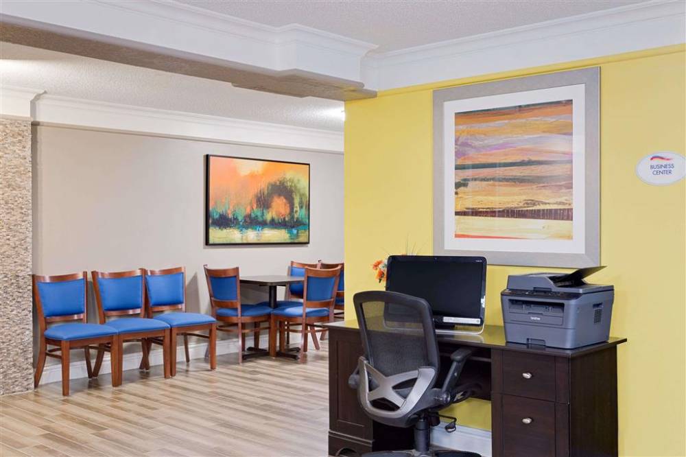 Baymont By Wyndham Jacksonville Orange Park 4