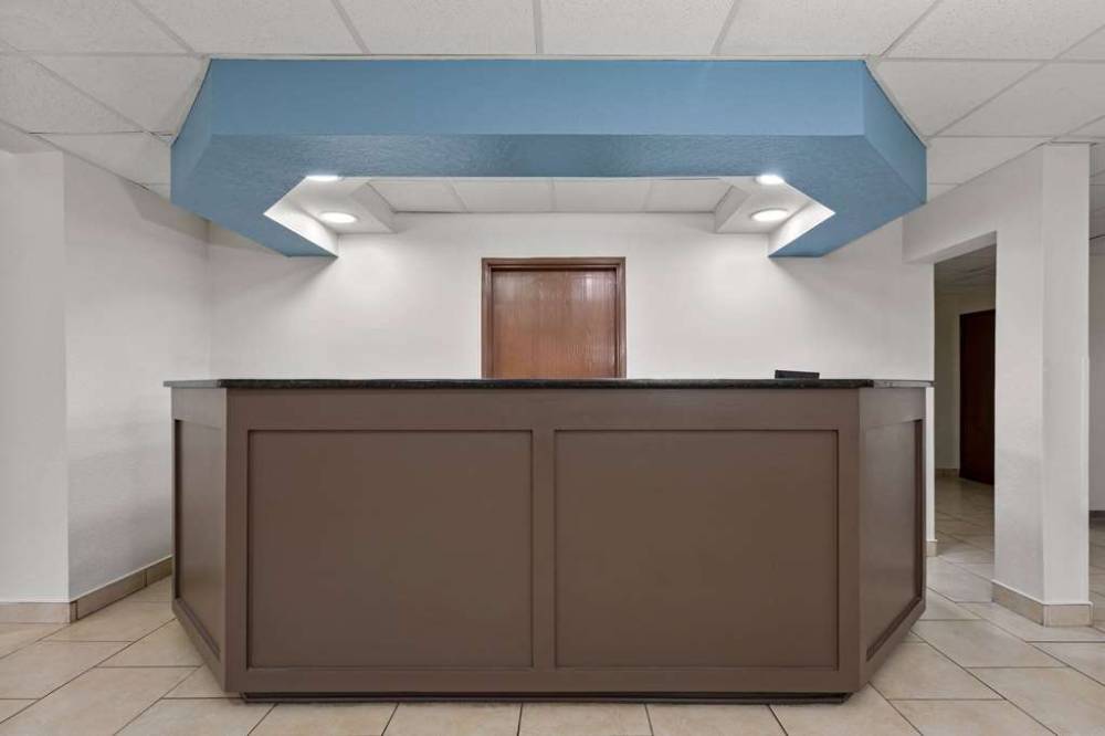 Baymont By Wyndham Orlando/international Dr/universal Blvd 7