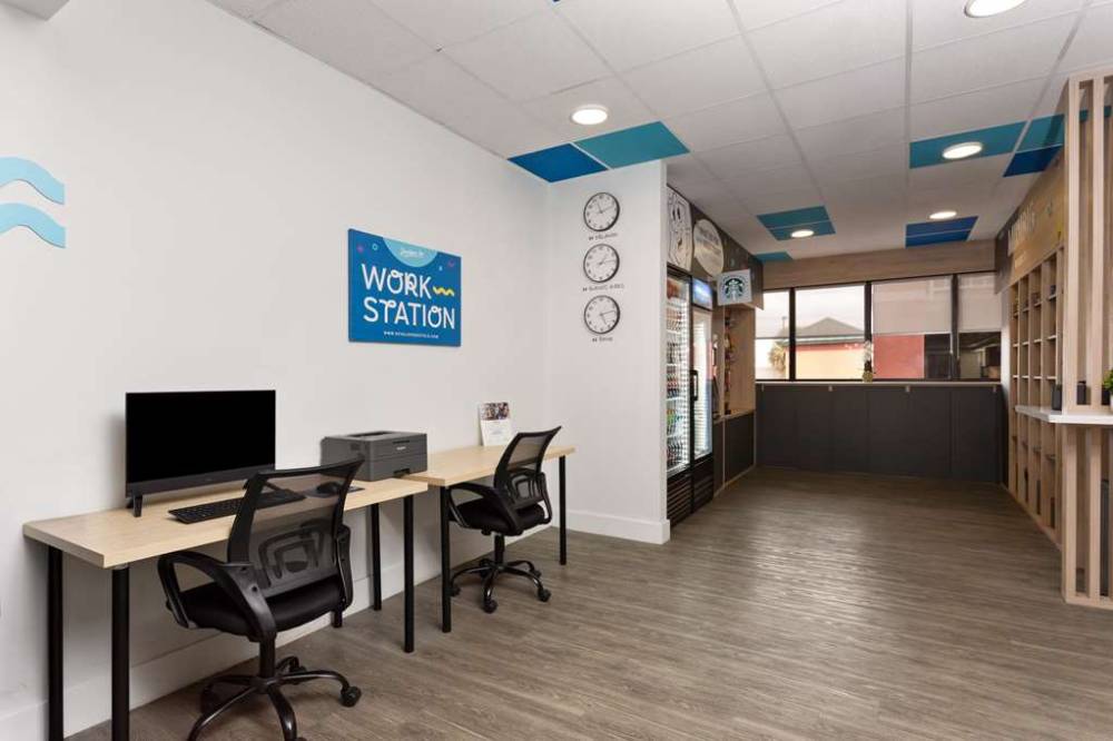 Baymont By Wyndham Orlando North Millenia 6